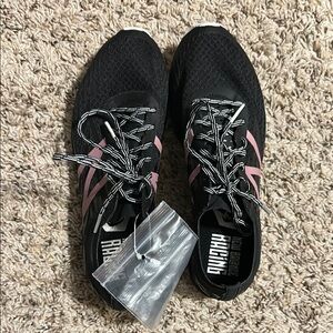 New Balance Women's Cross Country Spikes Size 6.5